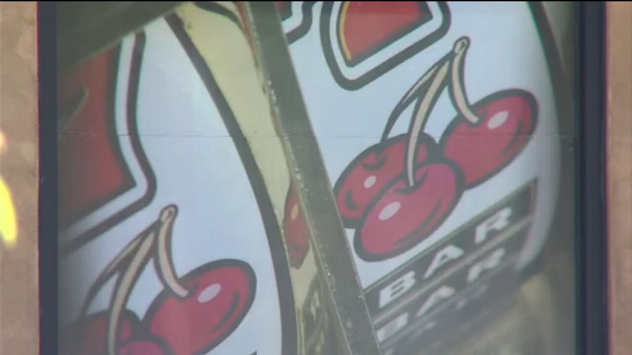 Illinois Senate passes bill allowing Macon County racino, but House adjourns without addressing plan